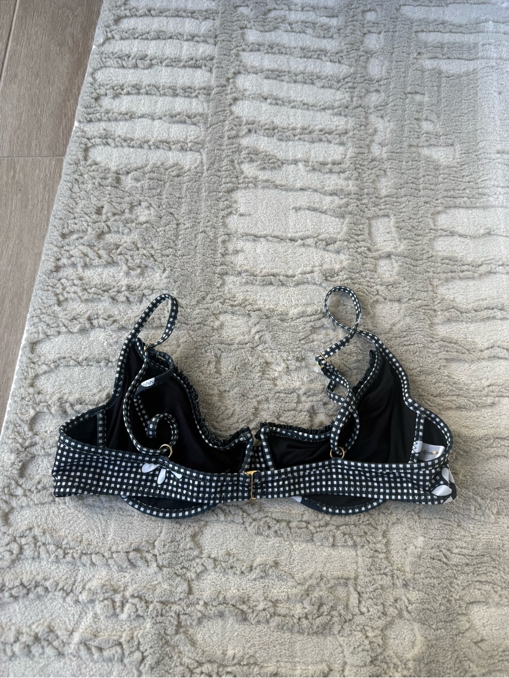 Heavy Manners Ruffled Underwire Top - Picture 2 of 3